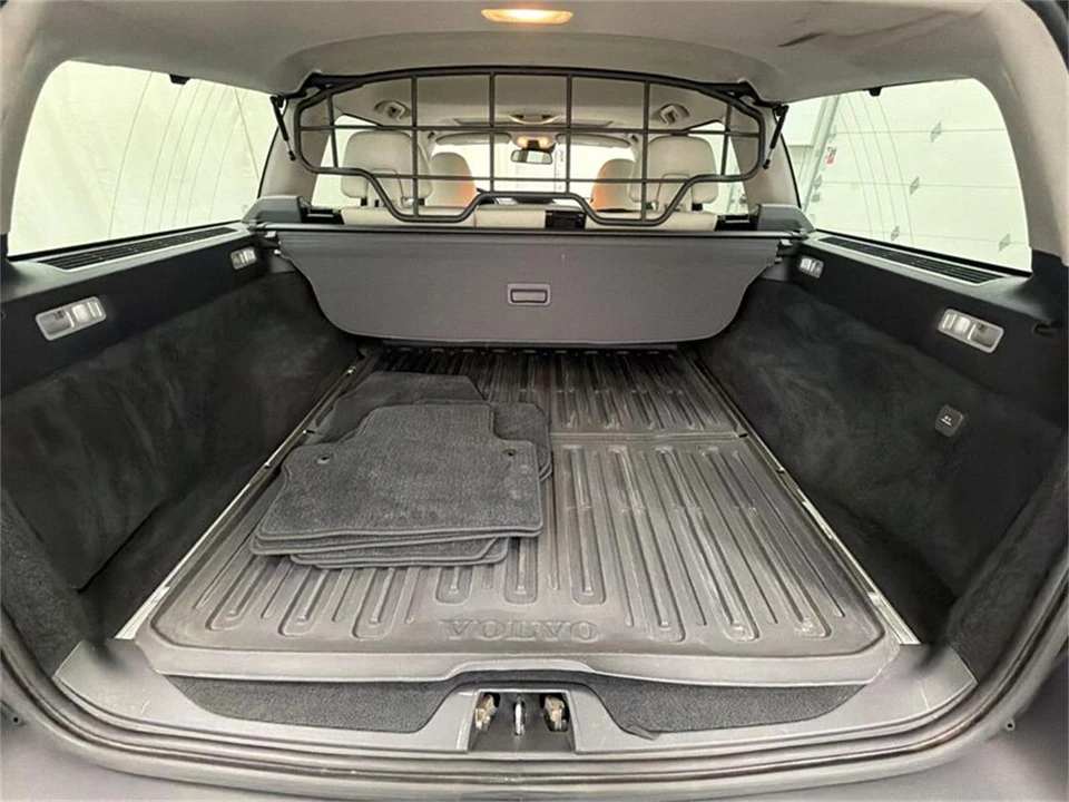 2015 Volvo XC70 3rd Gen - Image 15 of 16