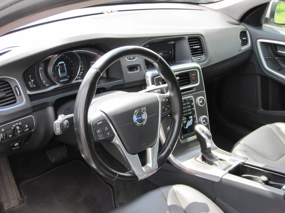 2015 Volvo S60 2nd Gen - Image 15 of 19