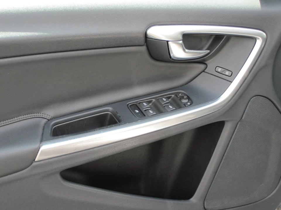 2015 Volvo S60 2nd Gen - Image 12 of 19