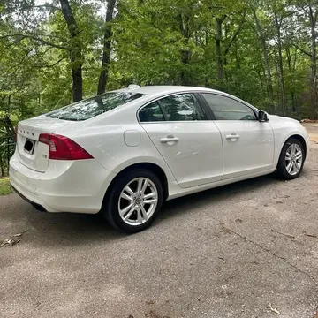 2015 Volvo S60 T5 Premier Plus