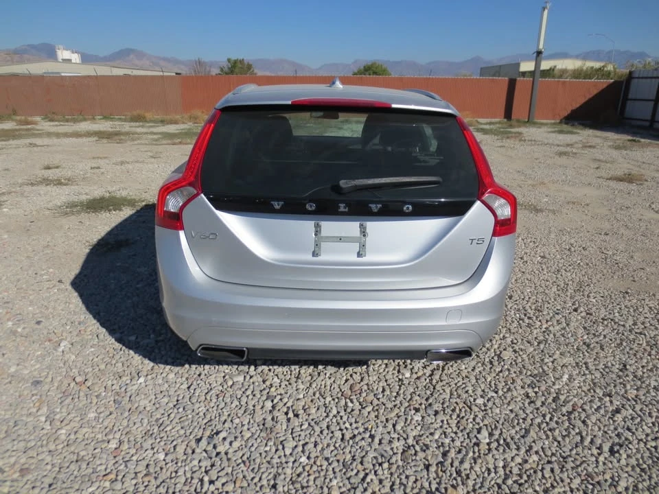 2015 Volvo V60 1st Gen - Image 3 of 8