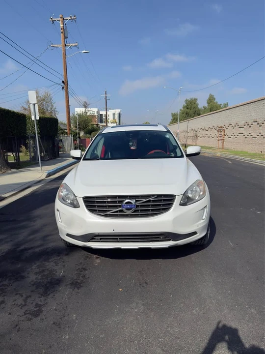 2015 Volvo XC60 1st Gen - Image 3 of 6