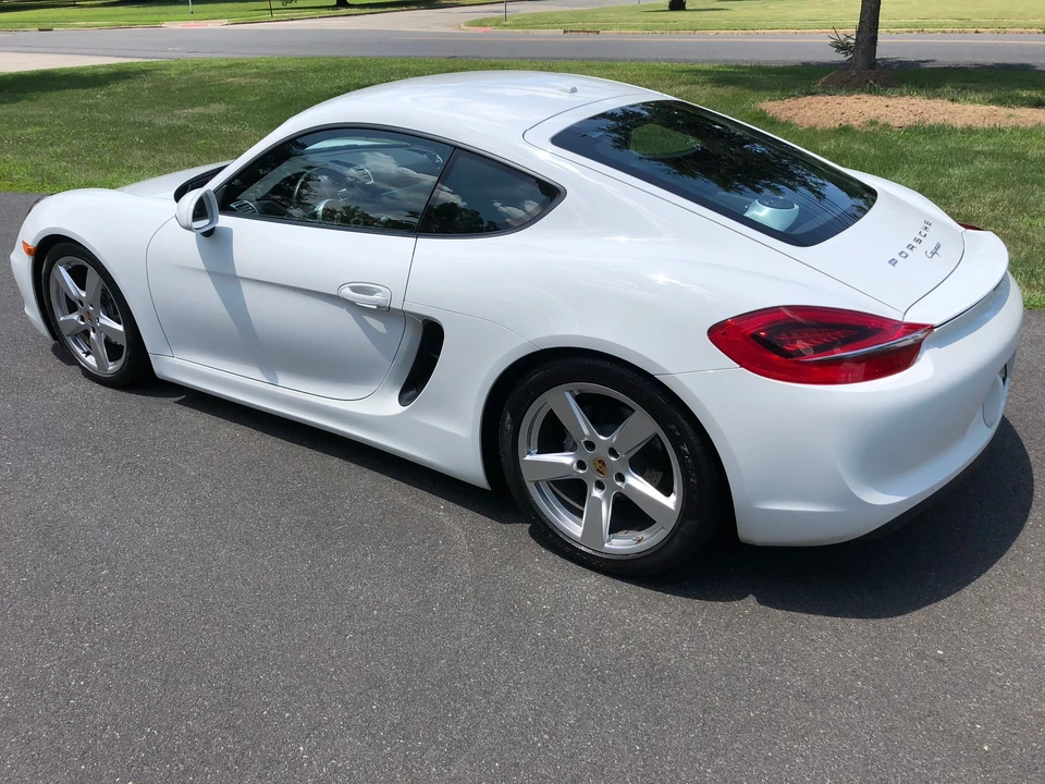 2015 Porsche 981 Cayman - Image 3 of 12