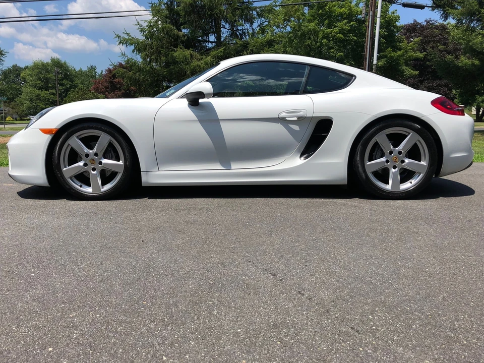 2015 Porsche 981 Cayman - Image 4 of 12