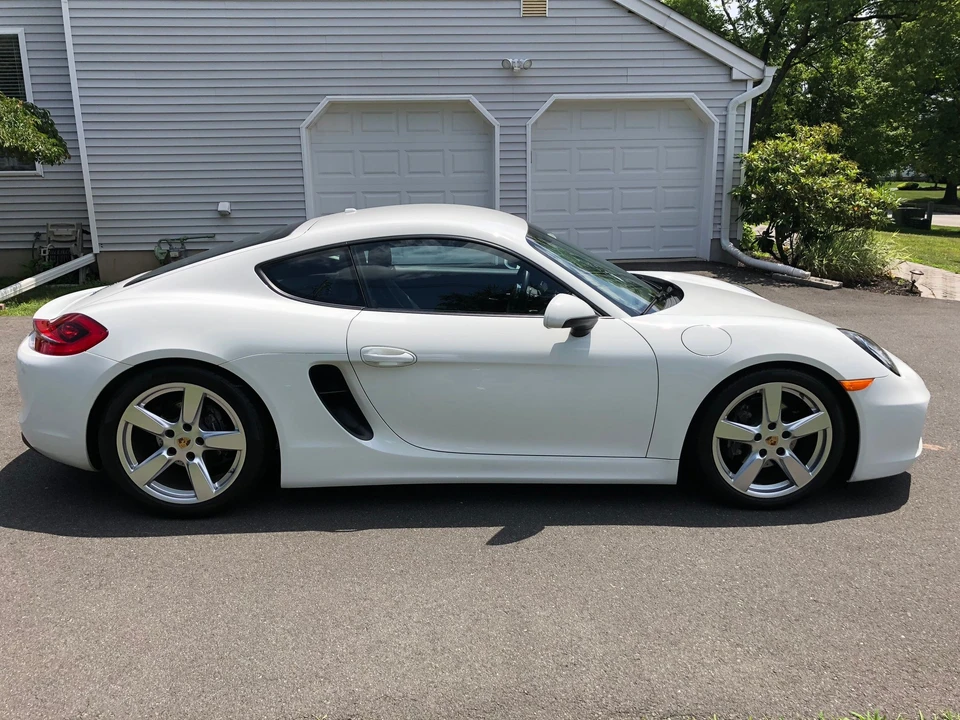 2015 Porsche 981 Cayman - Image 6 of 12