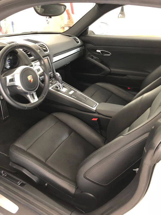 2015 Porsche 981 Cayman - Image 11 of 12