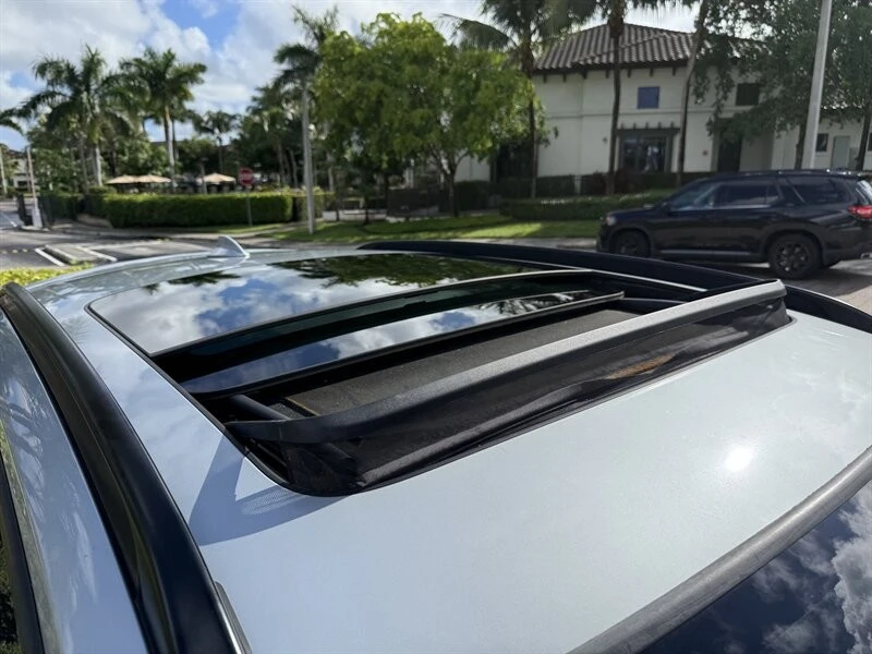 2015 BMW E84 X1 - Image 8 of 21