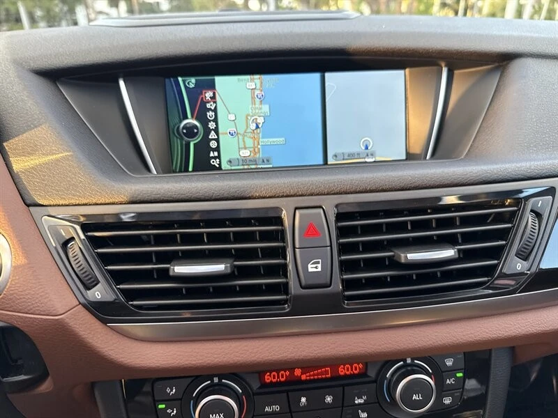 2015 BMW E84 X1 - Image 11 of 21