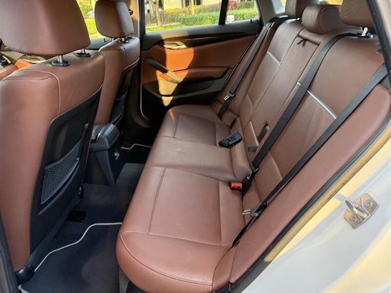 2015 BMW E84 X1 - Image 9 of 21
