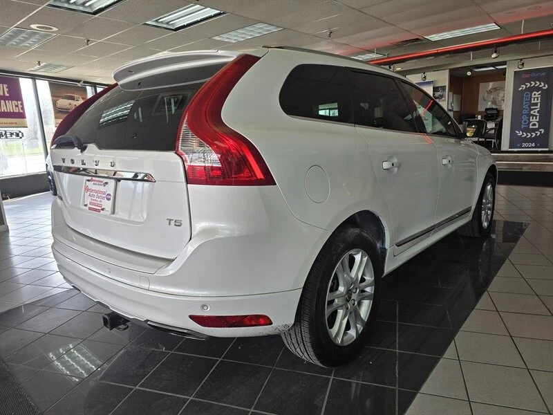 2015 Volvo XC60 1st Gen - Image 4 of 4