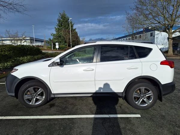 2015 Toyota RAV4 4th Gen - Image 6 of 11