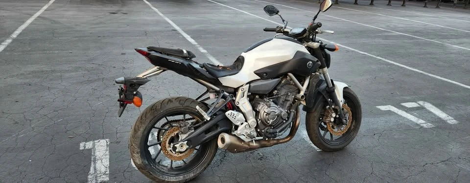 2015 Yamaha YZF - Image 4 of 4