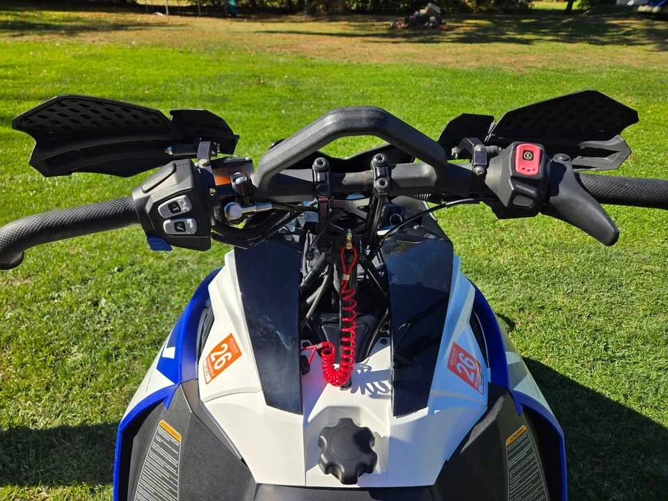 2015 Yamaha - Image 11 of 11