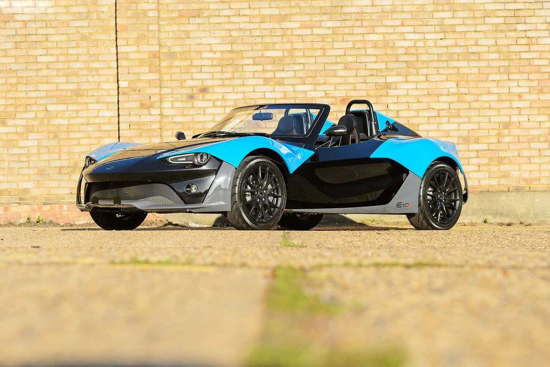 2015 Zenos - Image 15 of 31