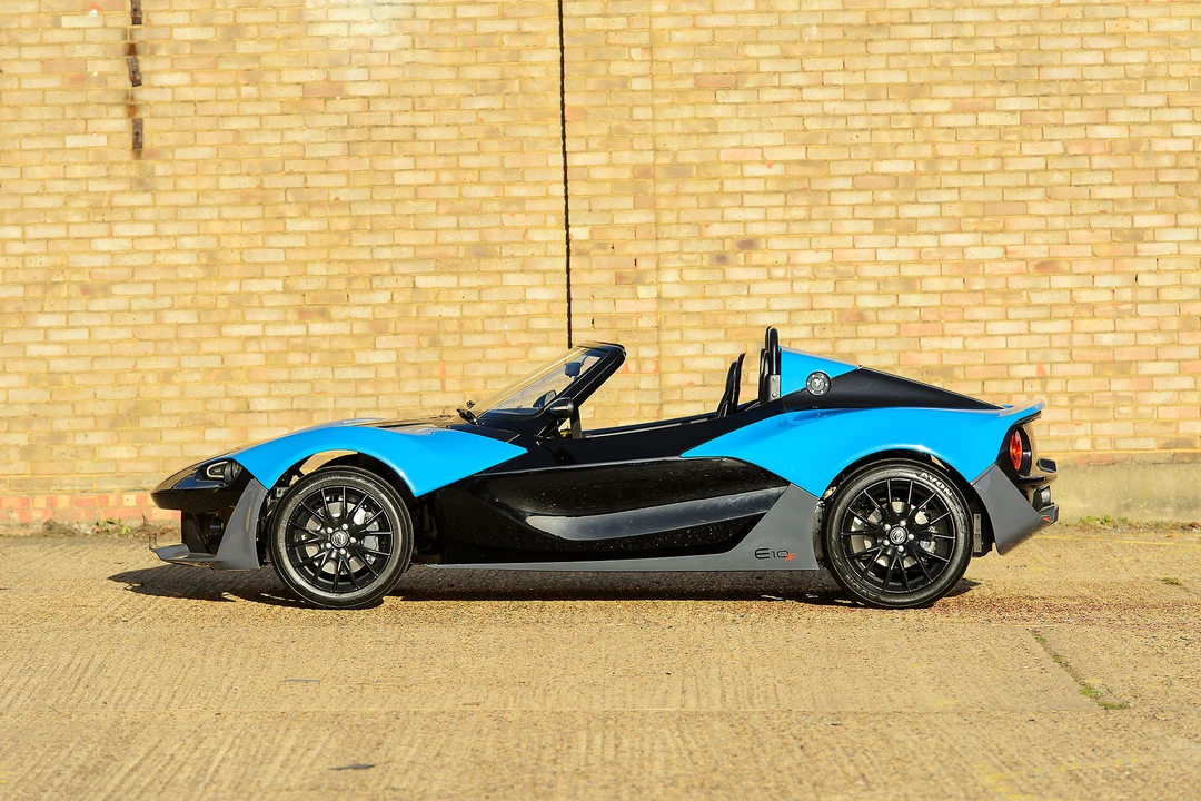 2015 Zenos - Image 20 of 31