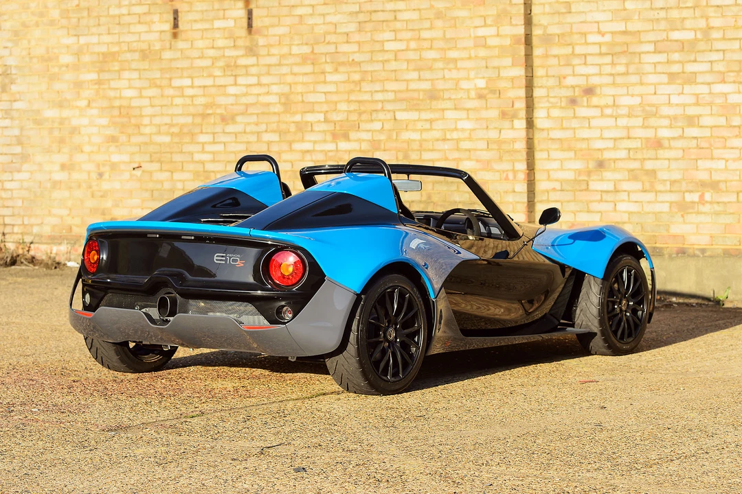2015 Zenos - Image 8 of 31