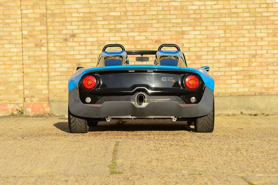 2015 Zenos - Image 26 of 31