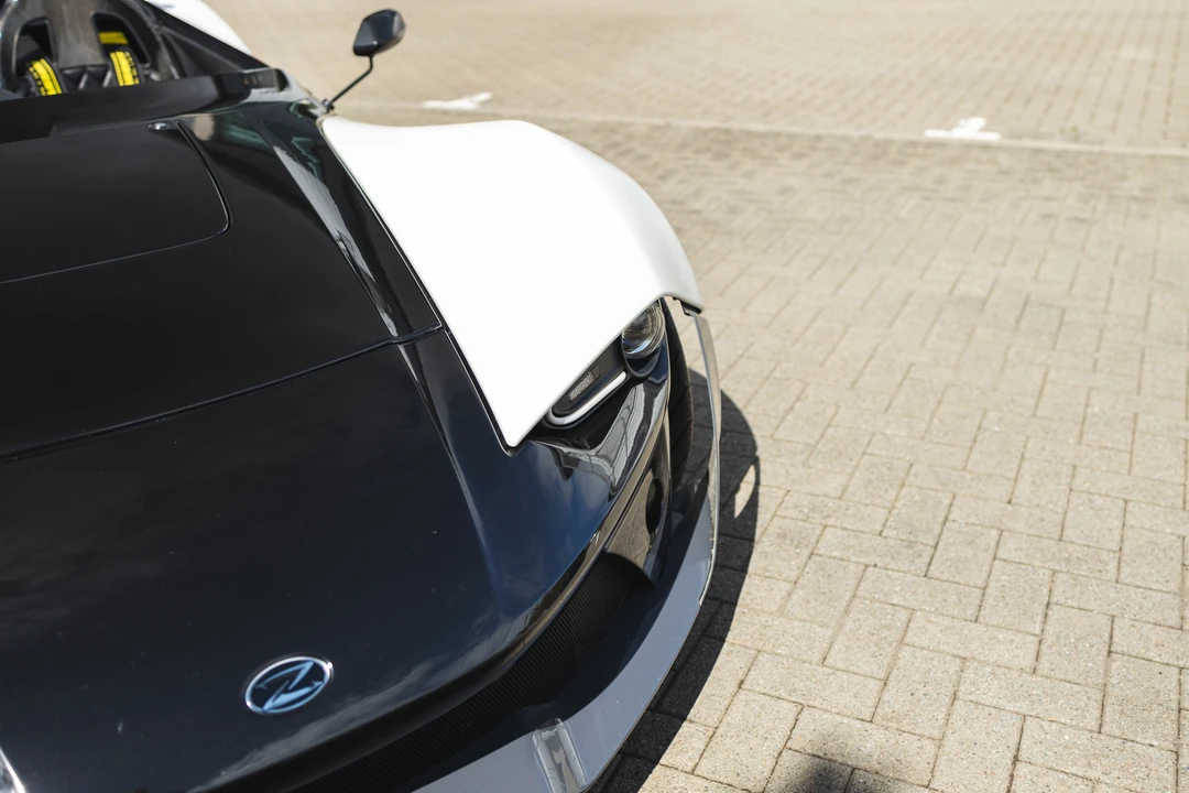 2015 Zenos - Image 19 of 31