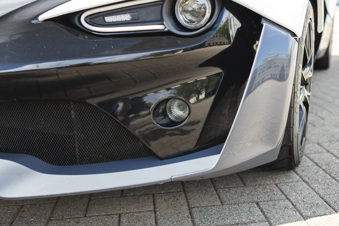 2015 Zenos - Image 24 of 31