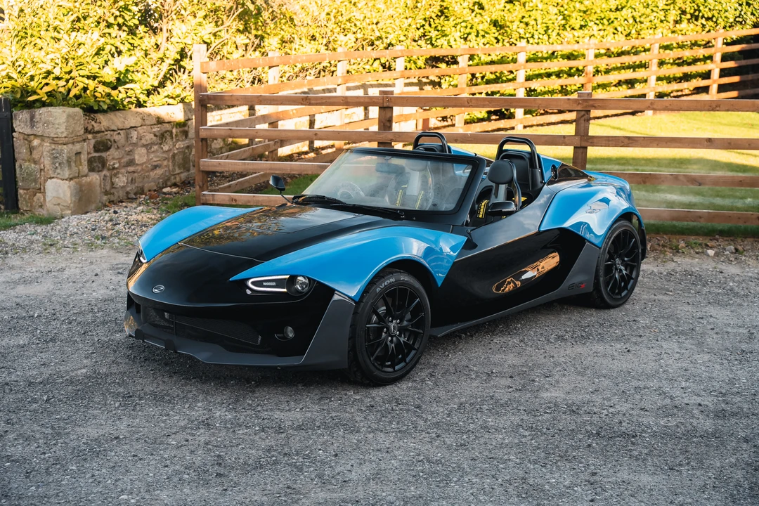 2015 Zenos - Image 11 of 31