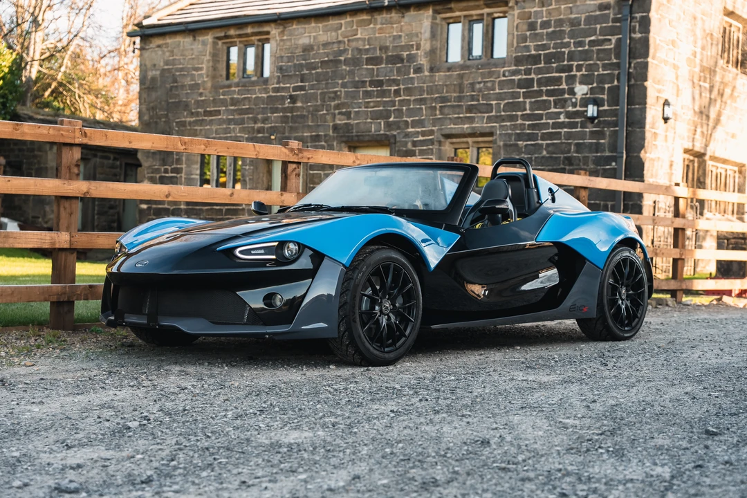 2015 Zenos - Image 15 of 31