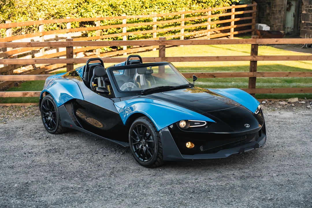 2015 Zenos - Image 28 of 31