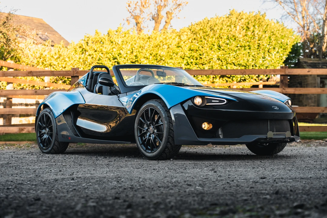 2015 Zenos - Image 29 of 31