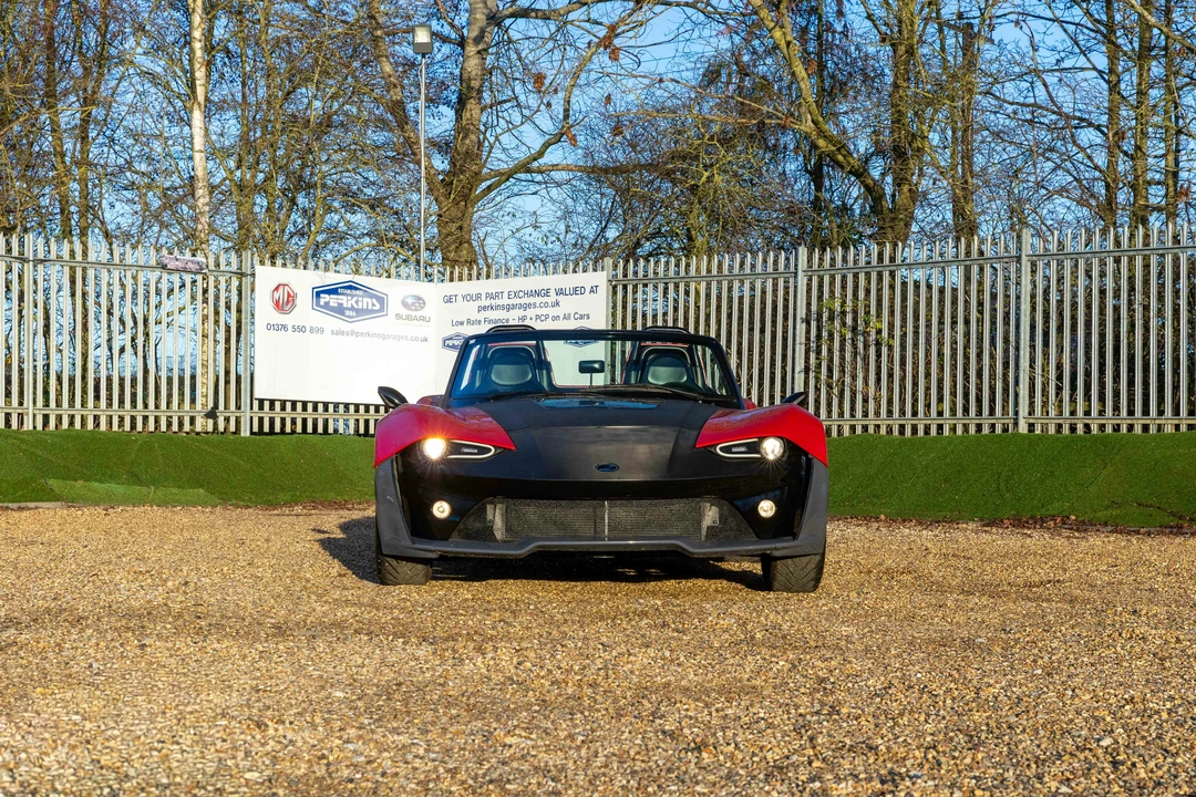 2015 Zenos - Image 2 of 21