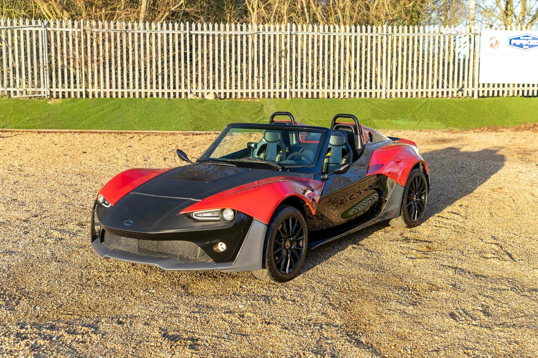 2015 Zenos - Image 17 of 21