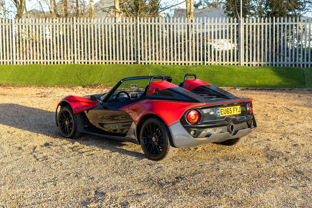 2015 Zenos - Image 18 of 21