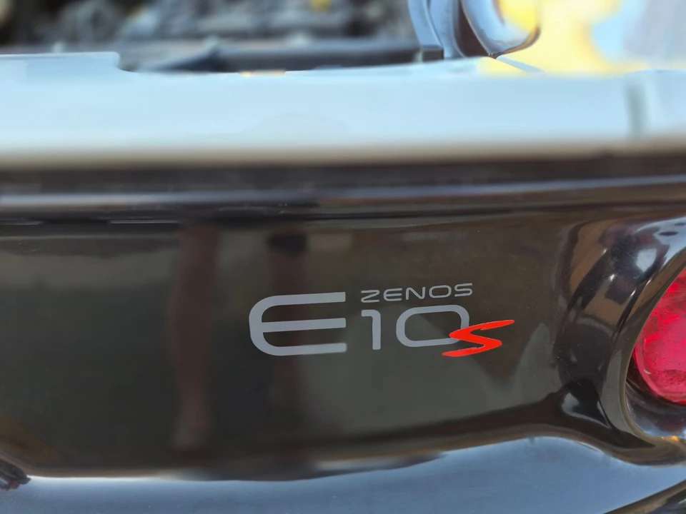 2015 Zenos - Image 18 of 31