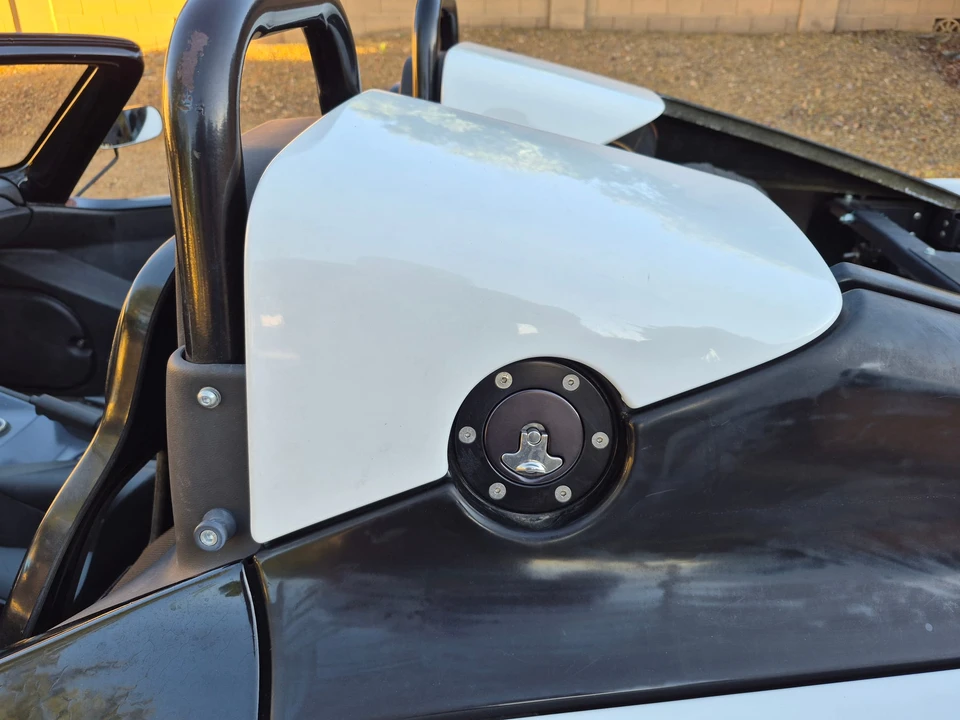 2015 Zenos - Image 16 of 31
