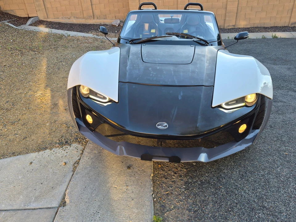 2015 Zenos - Image 5 of 31