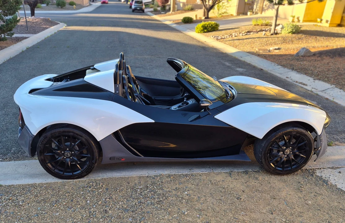 2015 Zenos - Image 8 of 31