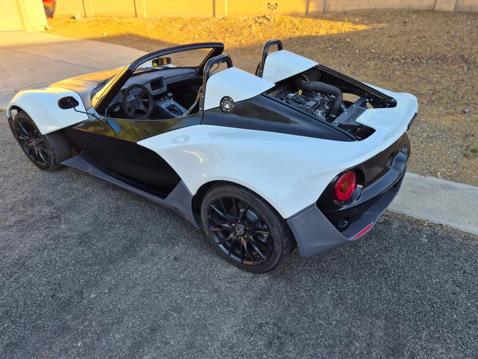 2015 Zenos - Image 15 of 31