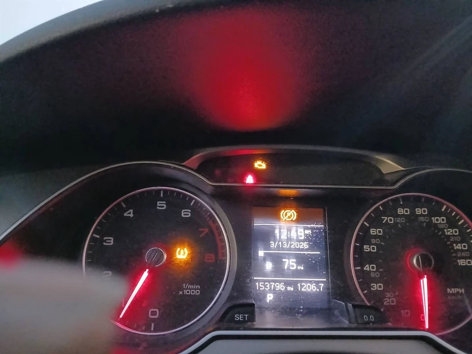 2015 Audi B8 A4 - Image 9 of 19