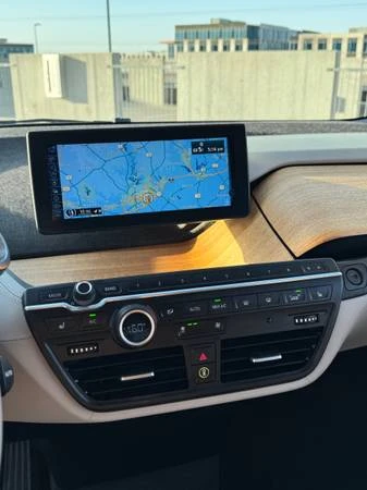 2015 BMW i3 - Image 18 of 21