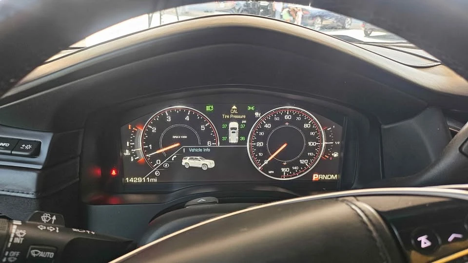 2015 Cadillac Escalade 4th Gen - Image 4 of 10