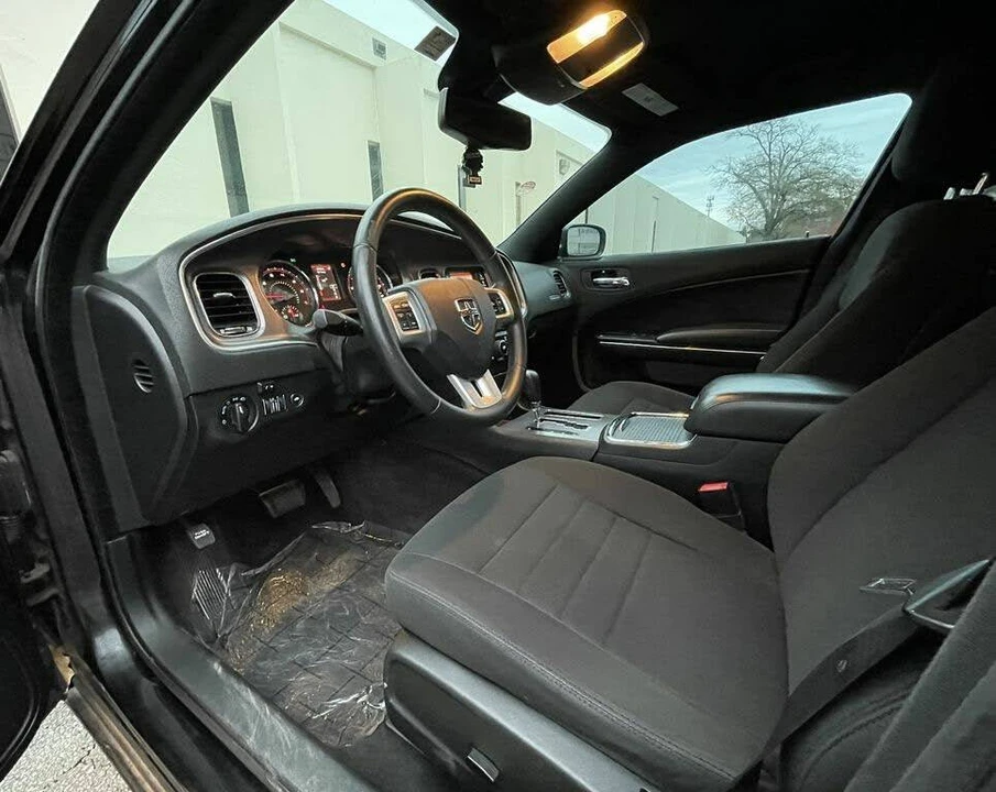 2015 Dodge Charger 7th Gen - Image 7 of 9