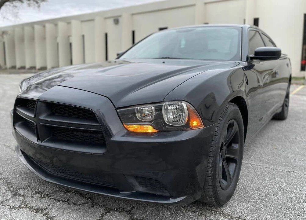 2015 Dodge Charger 7th Gen - Image 2 of 9