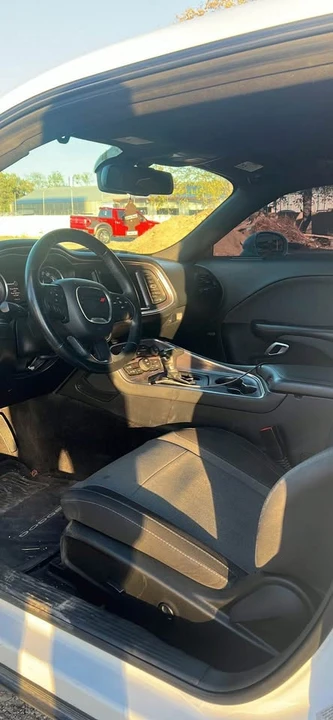 2015 Dodge Challenger 3rd Gen - Image 3 of 4