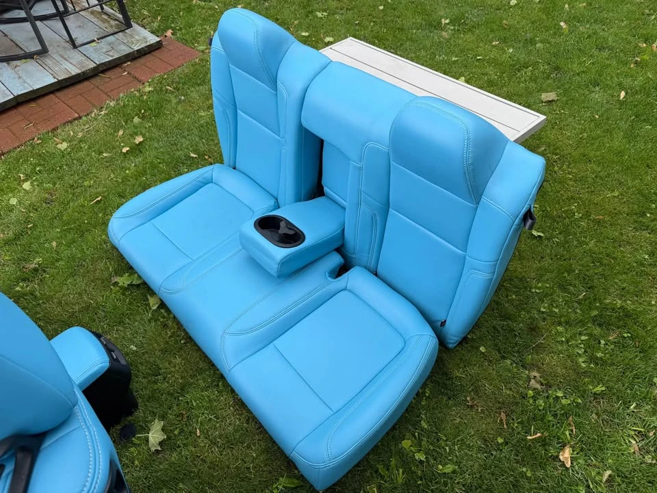 2015 Parts & Memorabilia Seats & Interior - Image 3 of 6