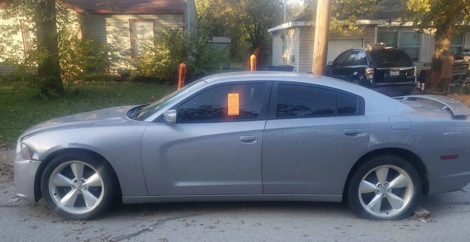 2015 Dodge Charger 7th Gen - Image 2 of 3