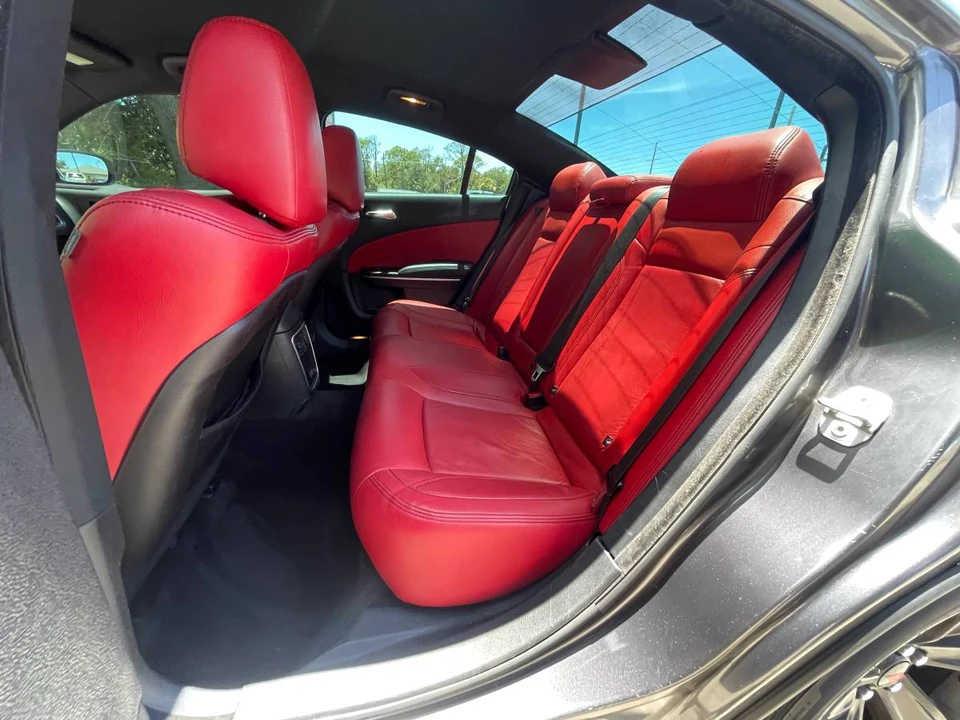 2015 Dodge Charger 7th Gen - Image 8 of 10