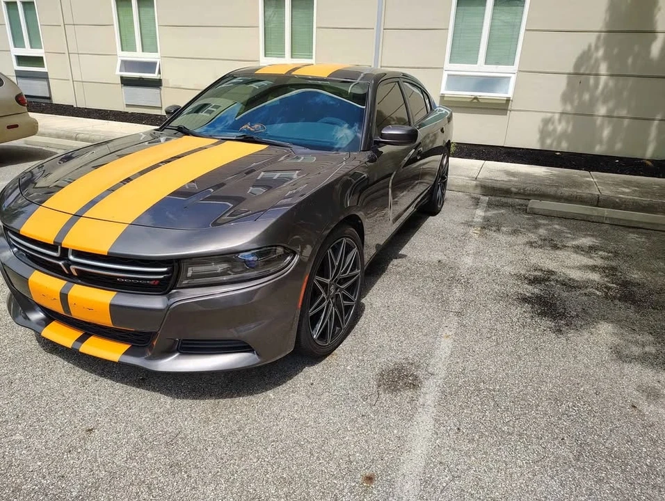 2015 Dodge Charger 6th Gen - Image 4 of 10