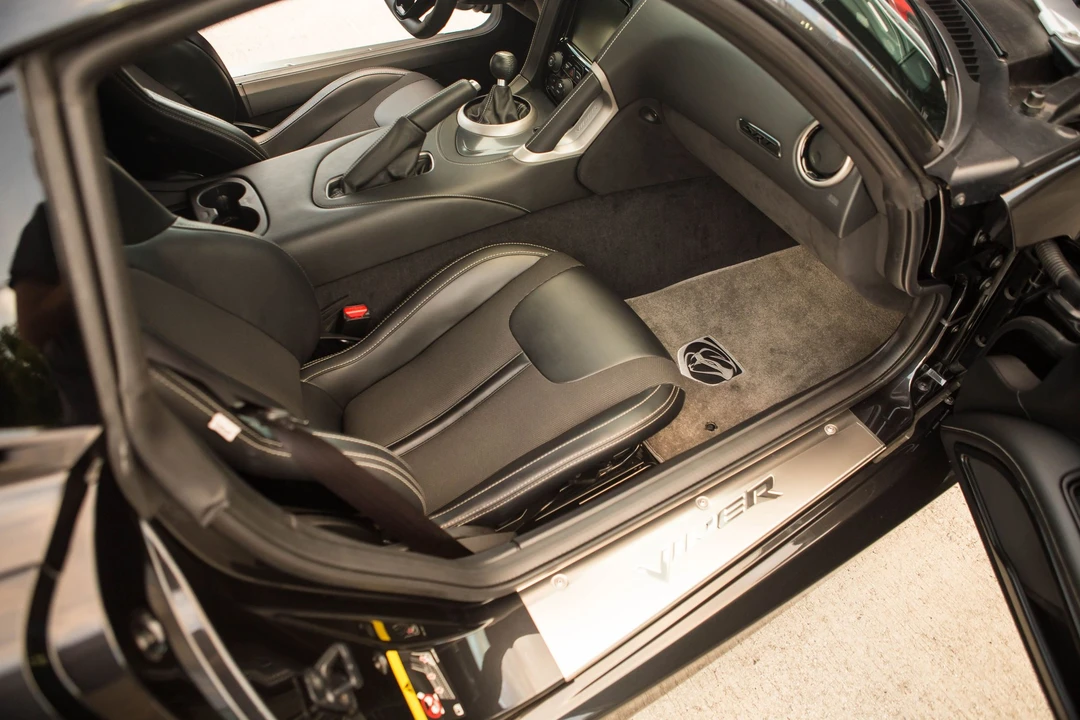 2015 Dodge Viper 5th Gen - Image 12 of 13