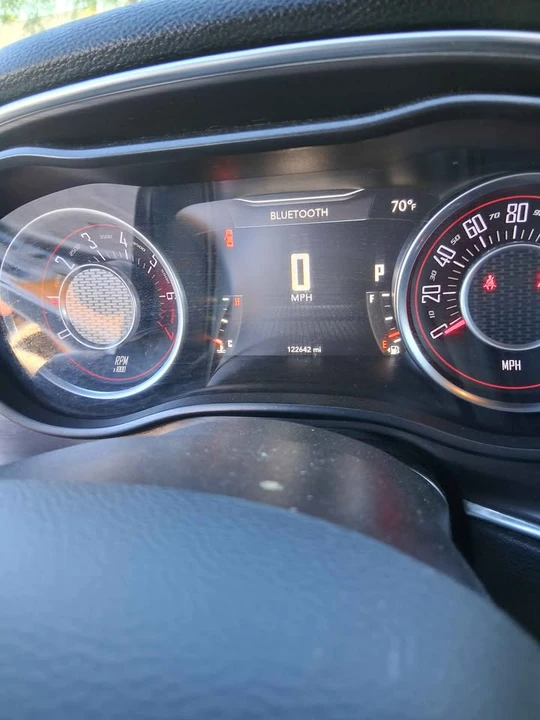 2015 Dodge Challenger 3rd Gen - Image 5 of 8