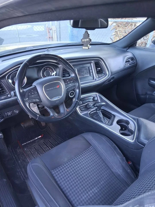 2015 Dodge Challenger 3rd Gen - Image 4 of 8