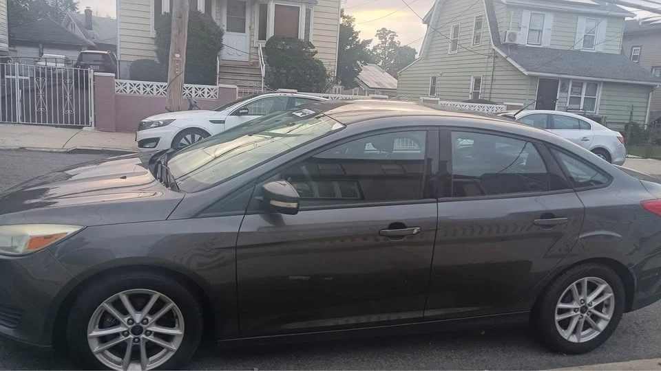 2015 Ford Focus 3rd Gen - Image 2 of 10