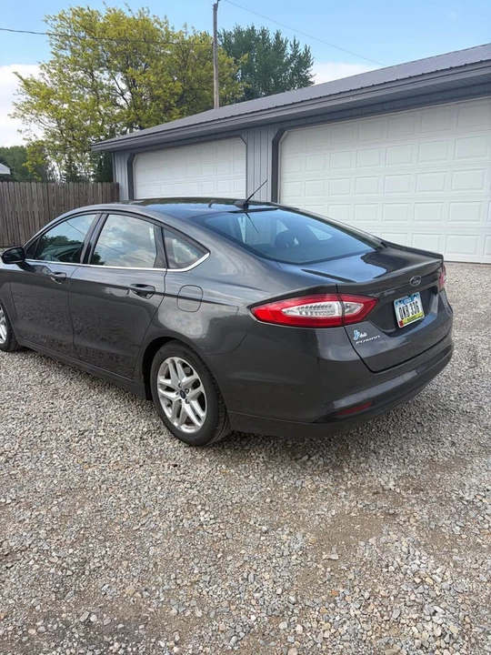 2015 Ford Fusion 2nd Gen - Image 3 of 11